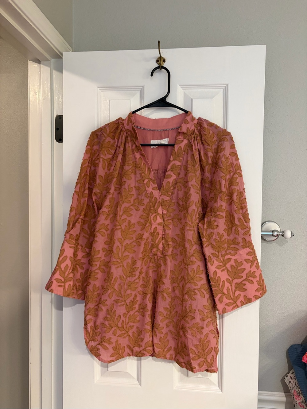 By Anthropologie Embroidered V Neck Tunic Blouse M Pink Orange Leaf